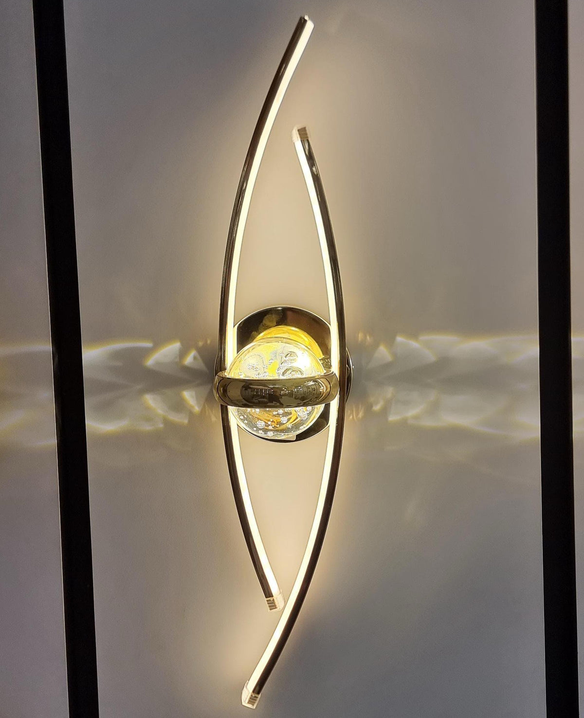 Big Wall Light Main image