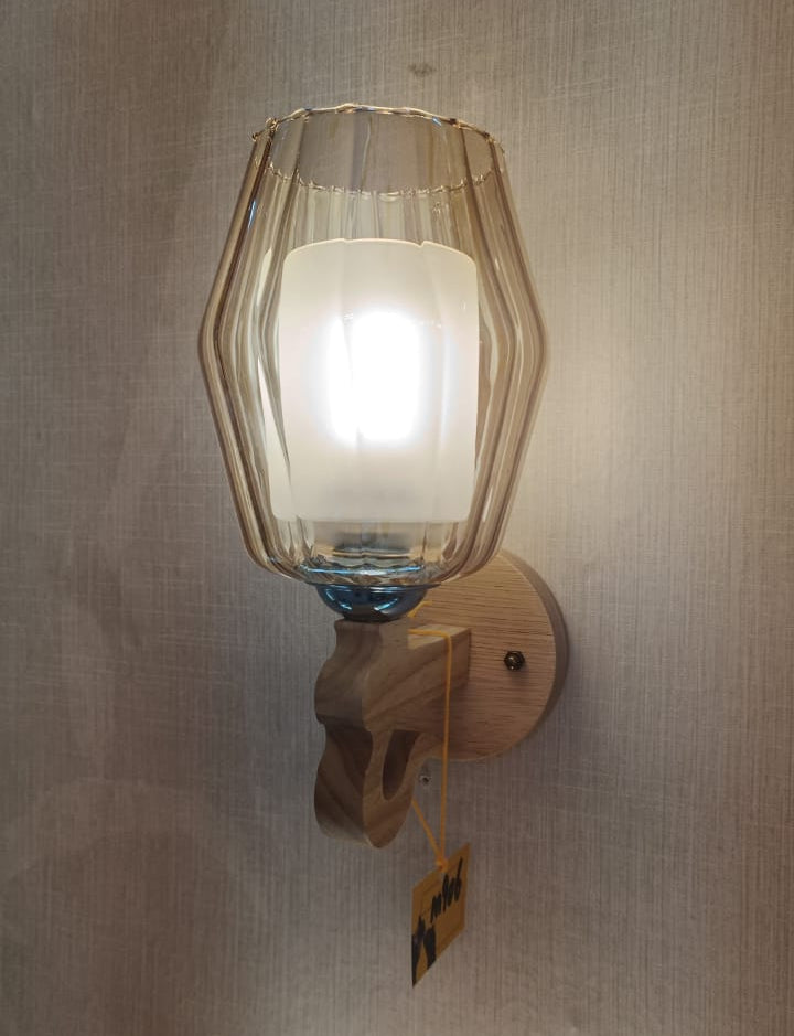 Classy Wall Light Main image